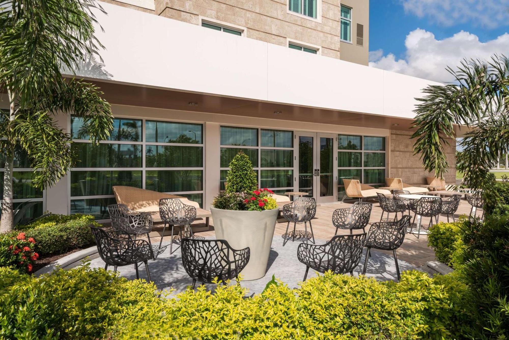 Homewood Suites By Hilton Sarasota-Lakewood Ranch The Meadows Екстер'єр фото